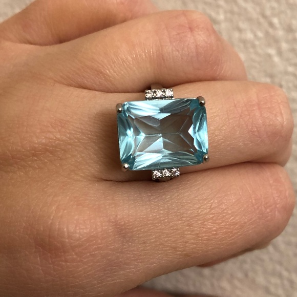 Women 925 Silver Aquamarine Gemstone Ring - Picture 3 of 6